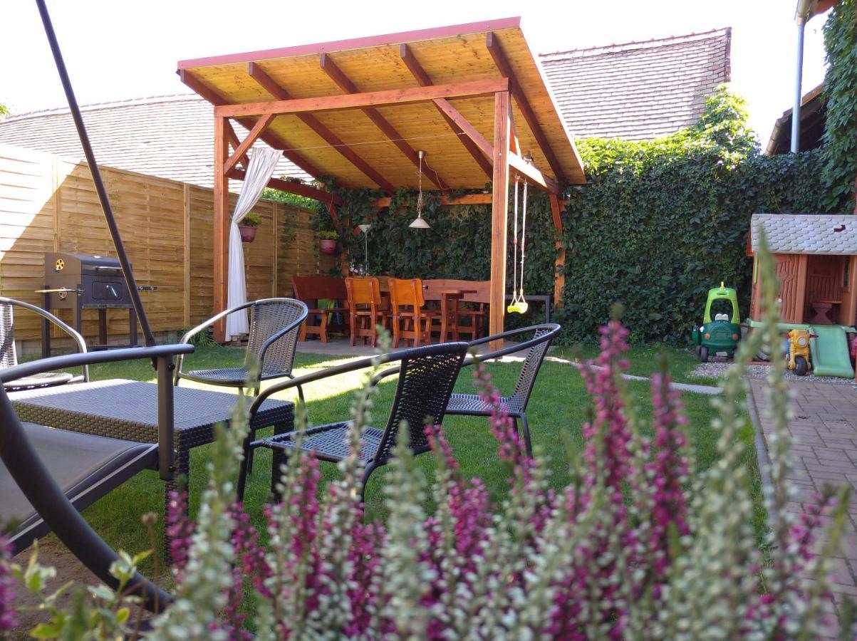 Ubytování v soukromí Opolany u Poděbrad Exterior foto
